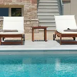 Ariadne Villa